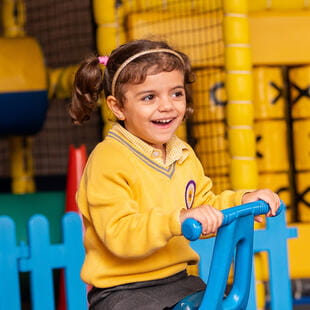 معلومات لأولياء الأمور | دار حضانة الشمس المشرقة - 03 - Feature Cards