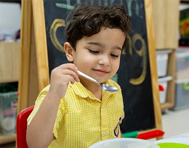 Curricula Guide | The Sunshine Kindergarten in Kuwait - Copy of 05 - Visual Time Line Tabs