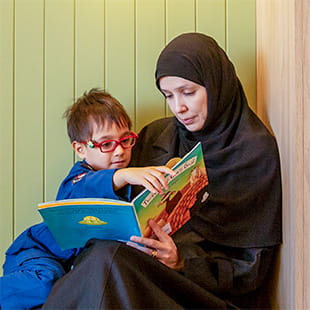 دار حضانة الشمس المشرقة | حضانة في الكويت | أعمار 1 - 4 - Feature Cards Pattern